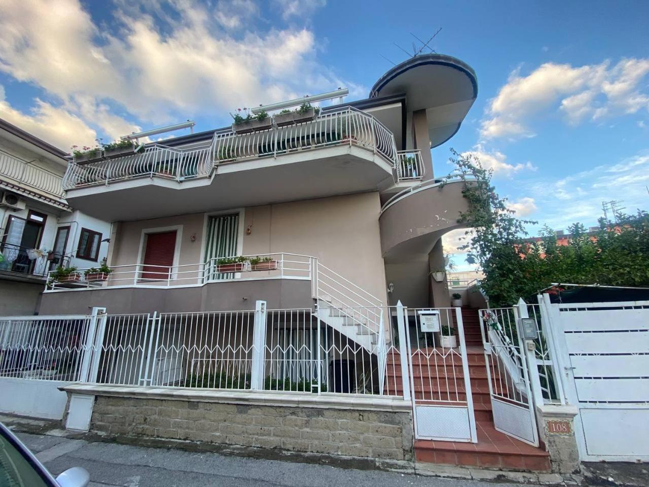 La Bouganville House *