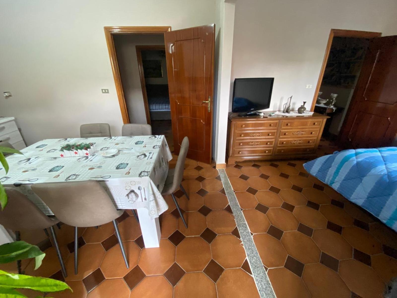 La Bouganville House * Naples