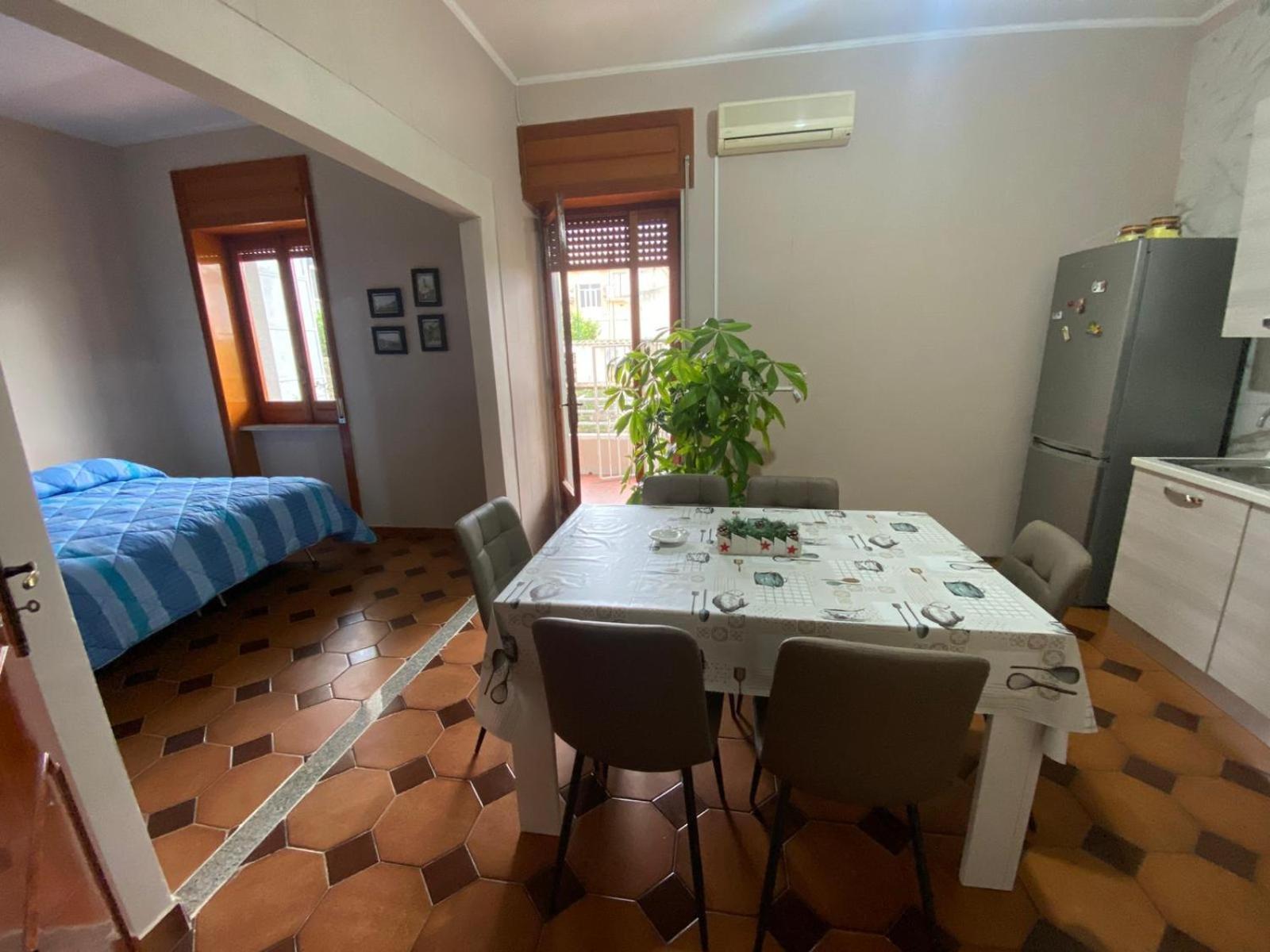 La Bouganville House * Naples